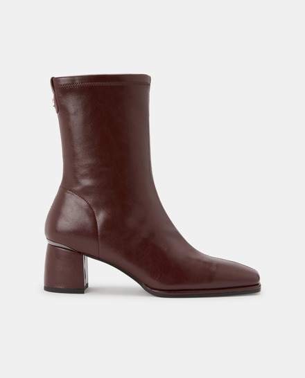 Botín de mujer con tacón medio y elástico · Latouche · El Corte Inglés