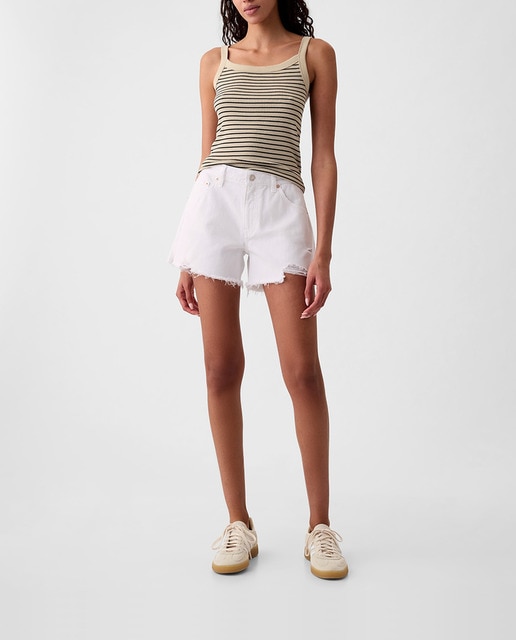 Imagen 0 de Short denim liso de mujer con 5 bolsillos