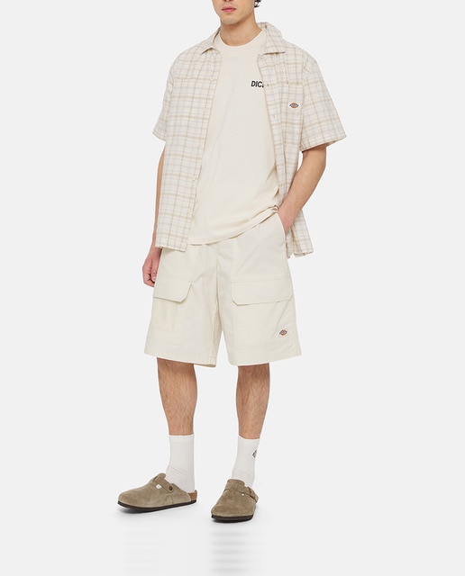 Imagen 0 de Pantalón corto de hombre con cinco bolsillos