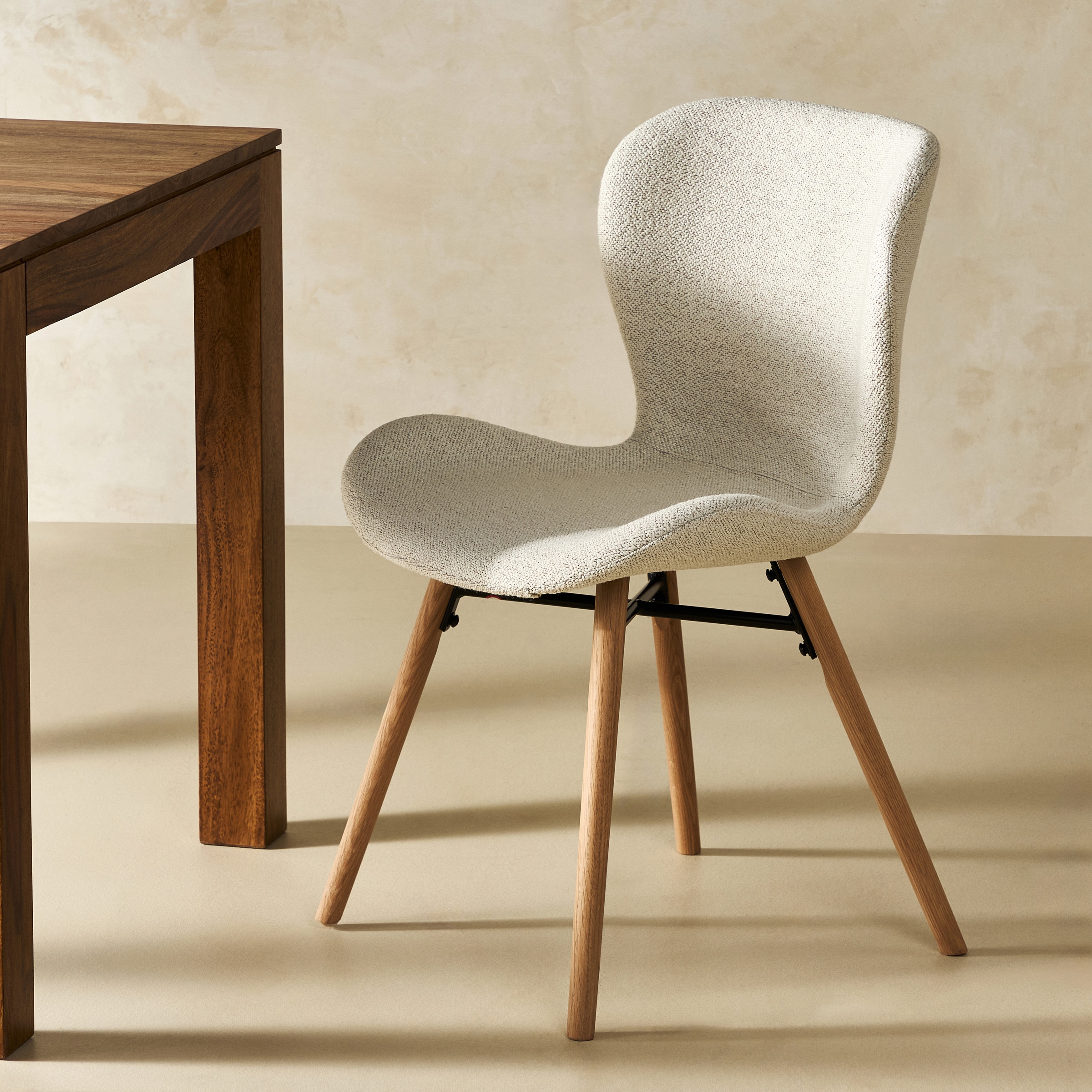 Cadeira de Mesa em Tecido Bouclé Curly Room Branco / Natural-1