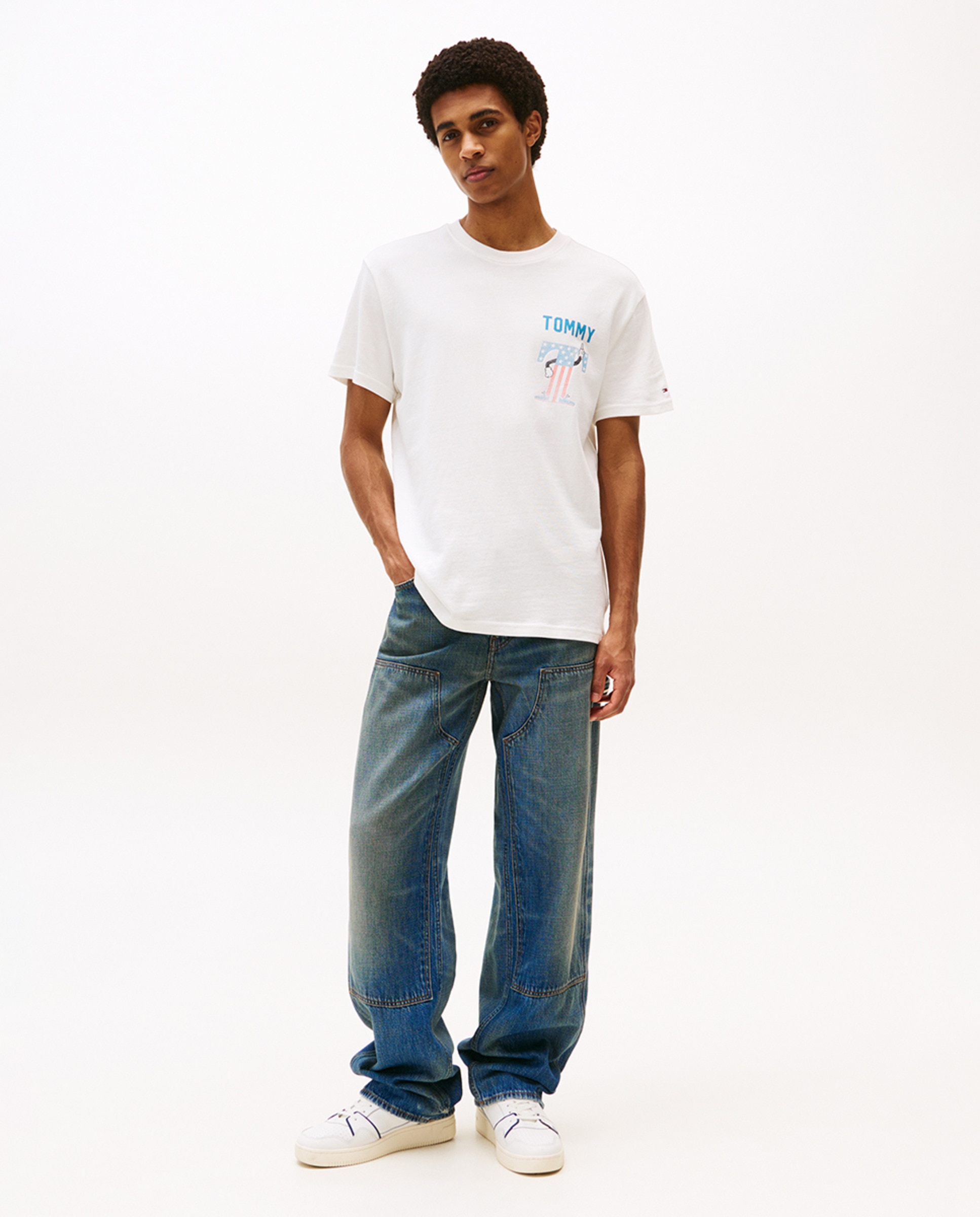 T-shirt Regular Fit com Manga Curta Branco-4