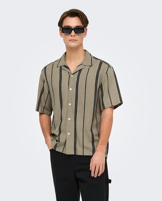 Imagem 0 de Camisa Loose Fit com Manga Curta
