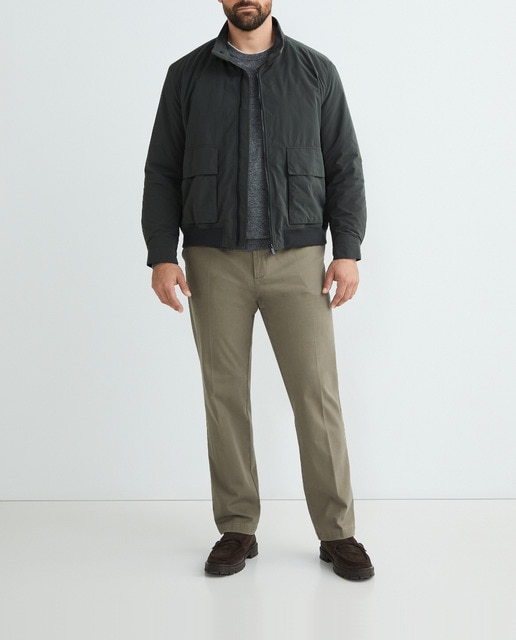 Imagen 0 de Cazadora de hombre tallas grandes, cuelo tira bolsillo parche