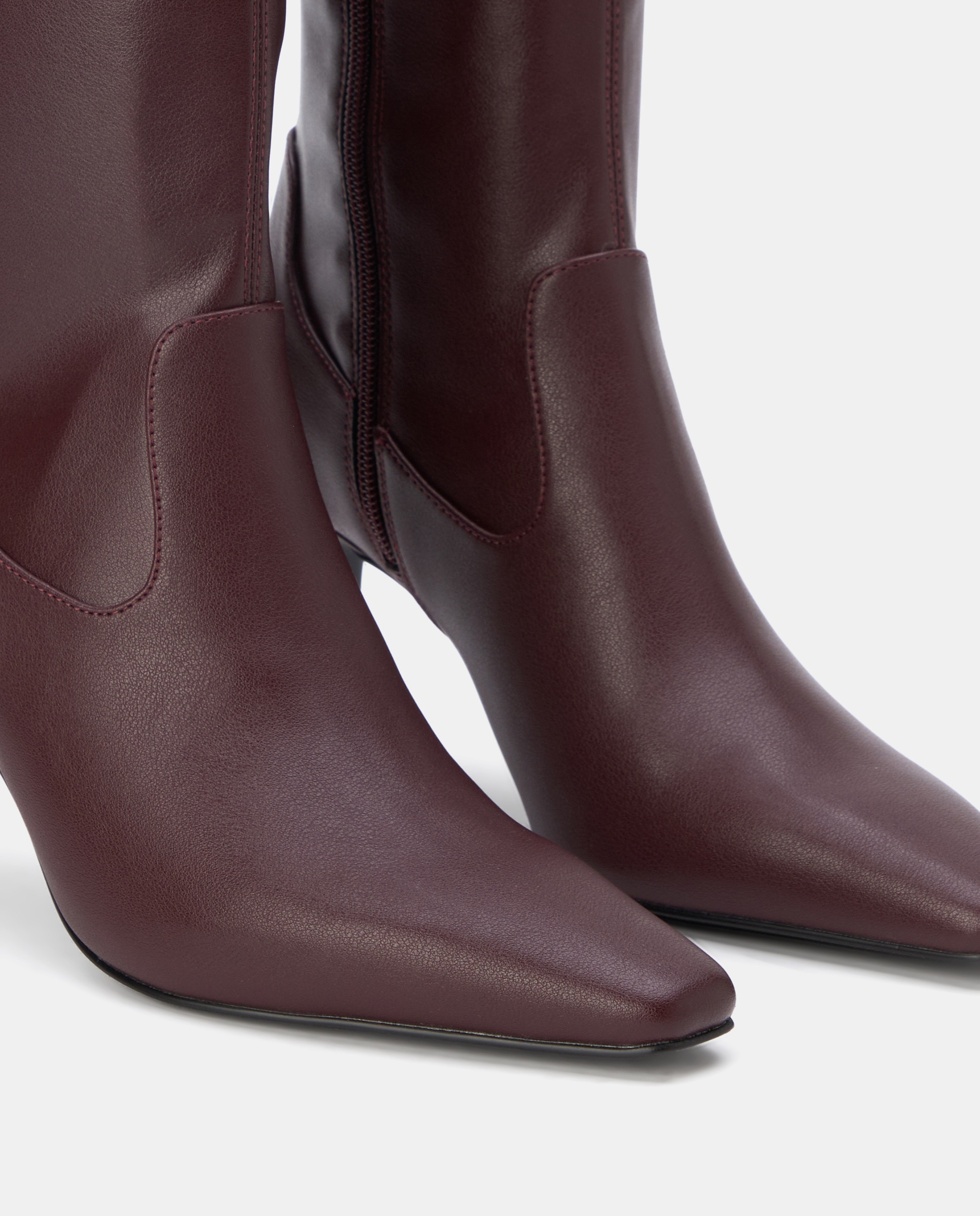 Botas de Salto com Biqueira Pontiaguda e Salto TT Elástico Bordeaux-4