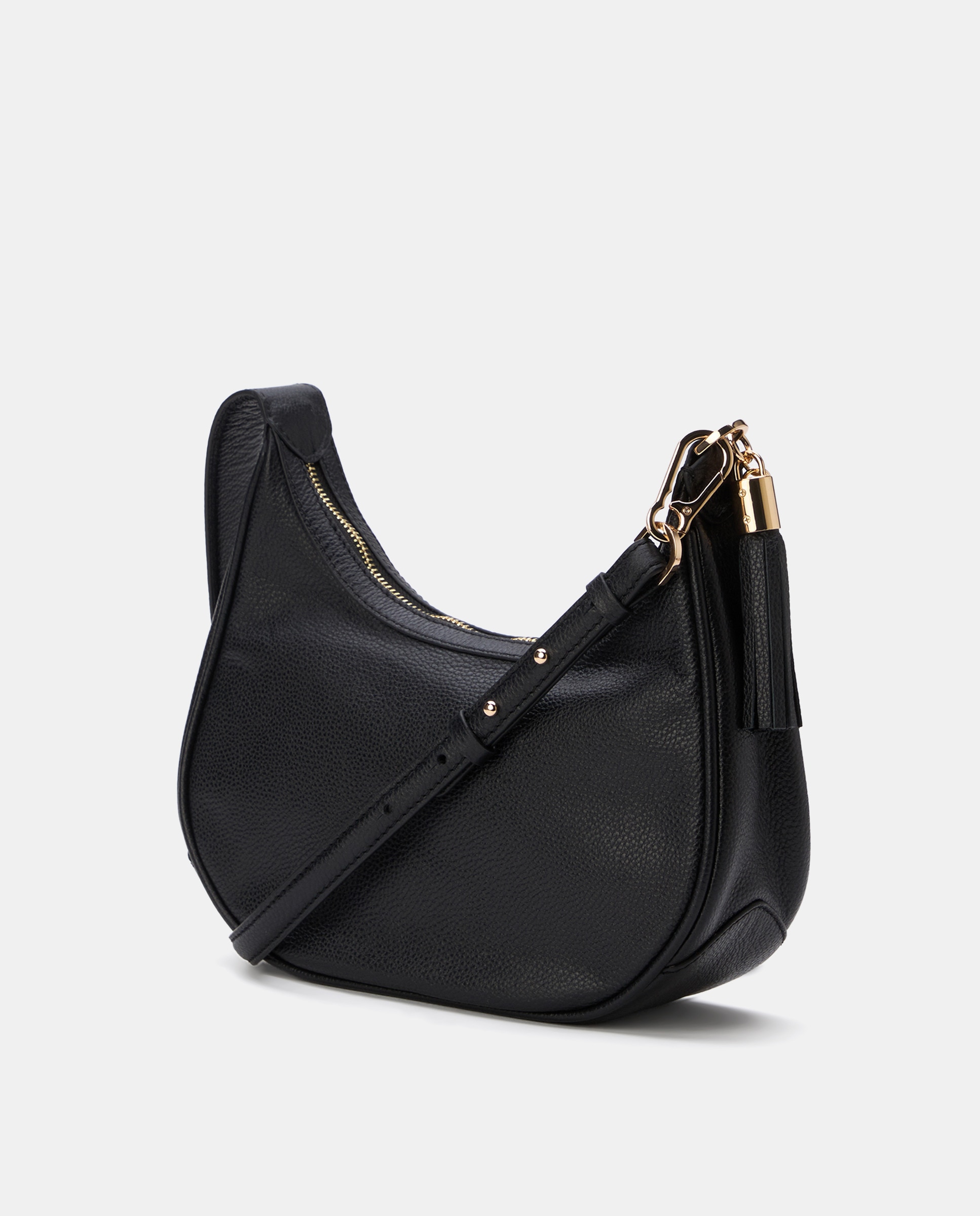 Mala Meia Lua com Pompom Preto-2