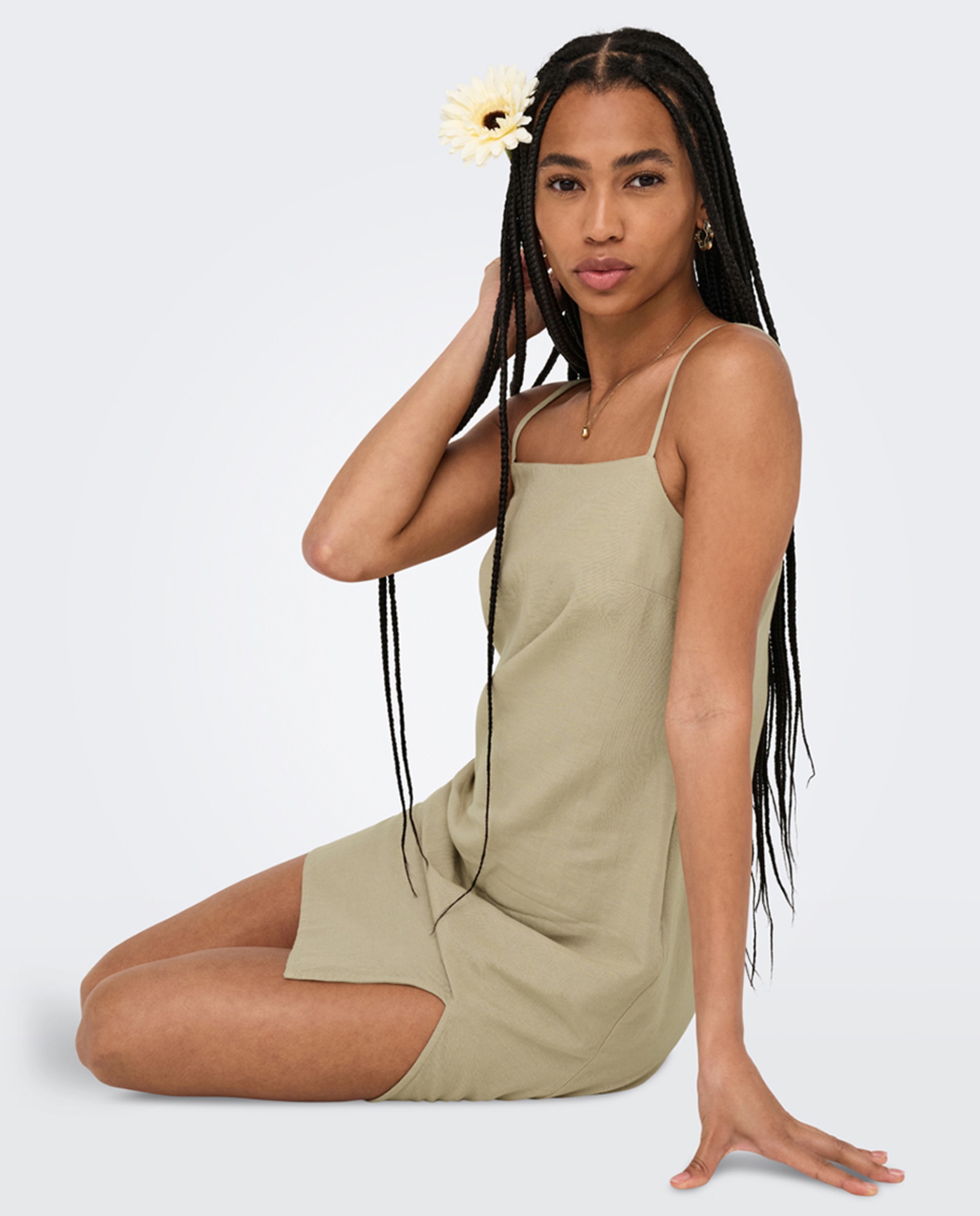 Vestido de Linho com Alças e Decote Regular Castanho-claro-6