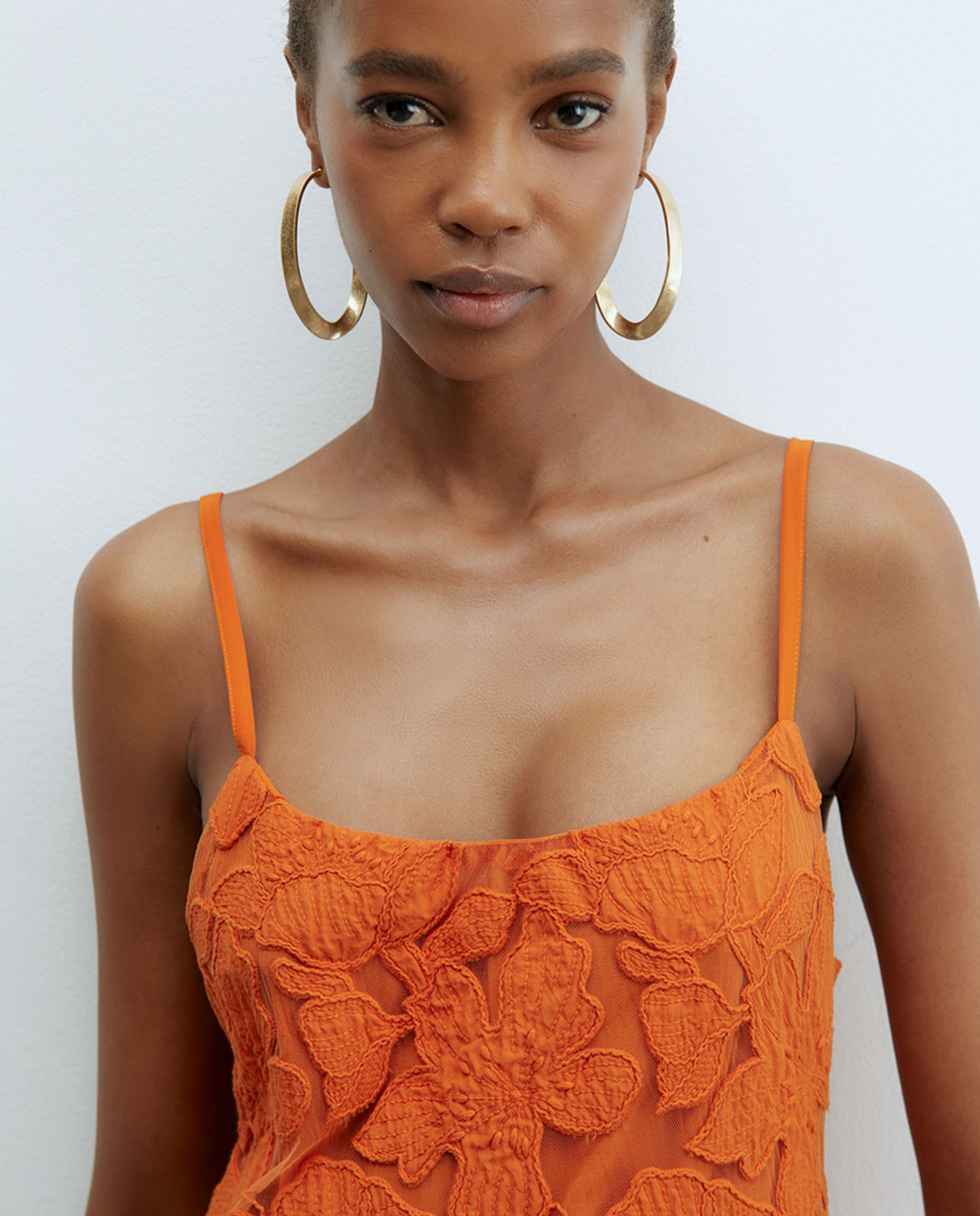 Vestido de Alças com Bordado Laranja-5