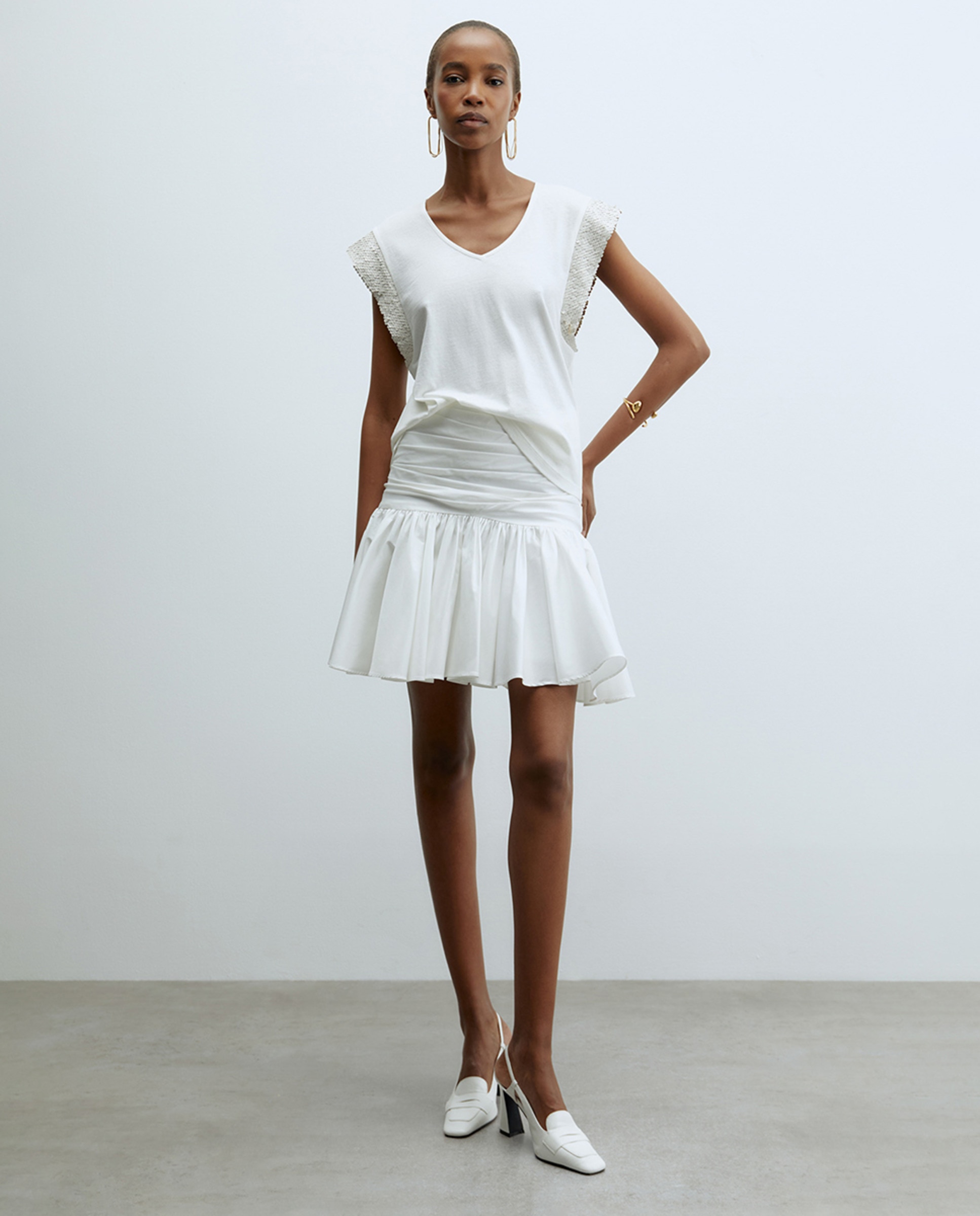 T-shirt com Lantejoula Branco-6