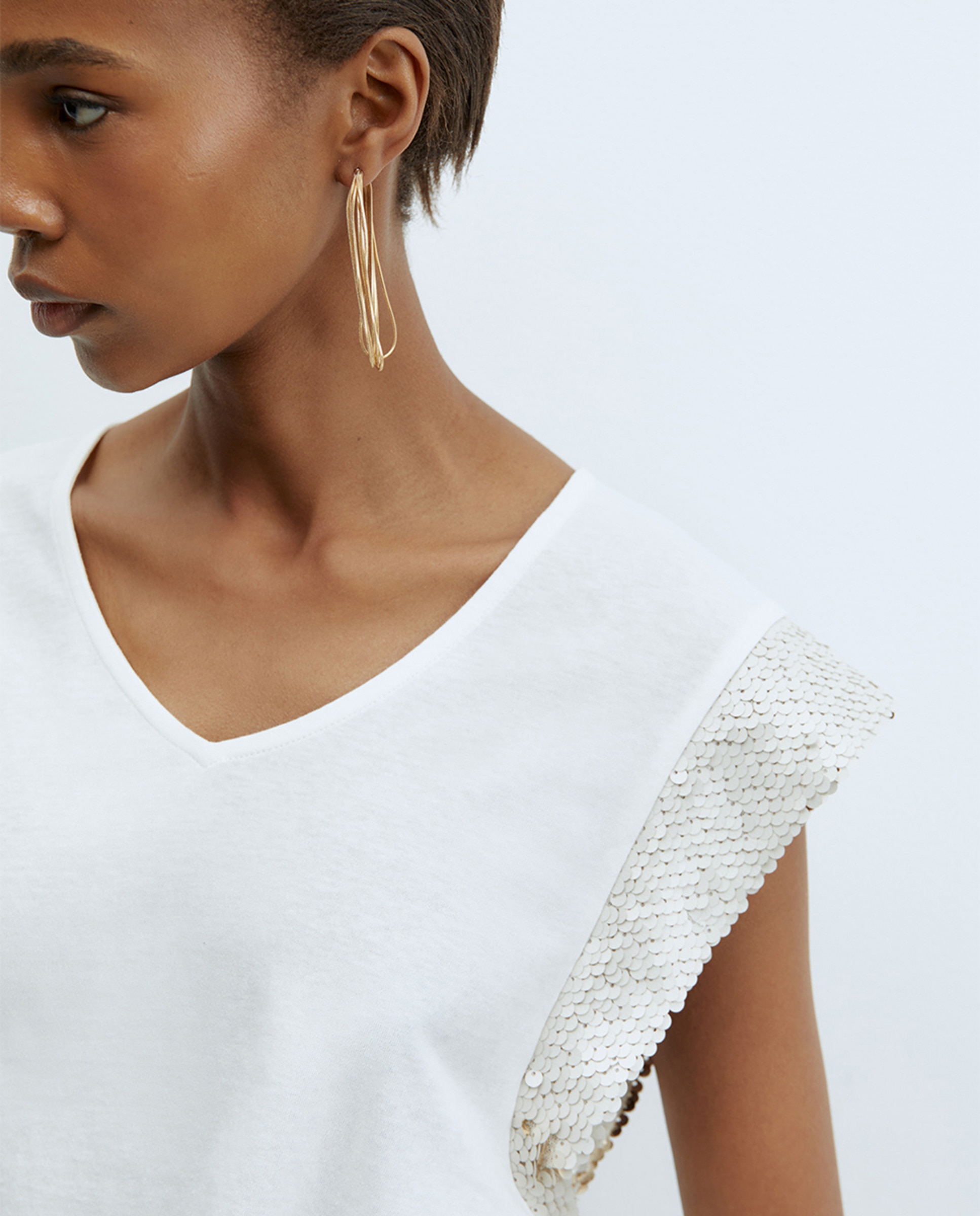 T-shirt com Lantejoula Branco-3