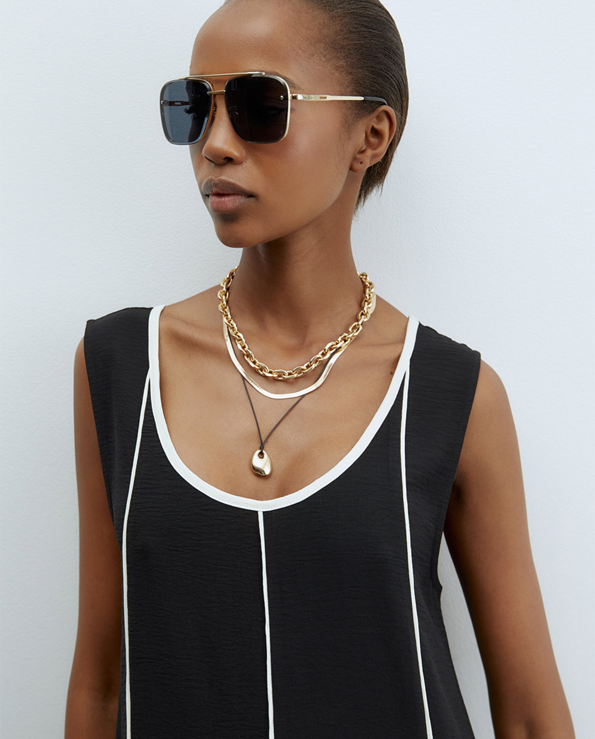 Vestido com Contraste Preto-5