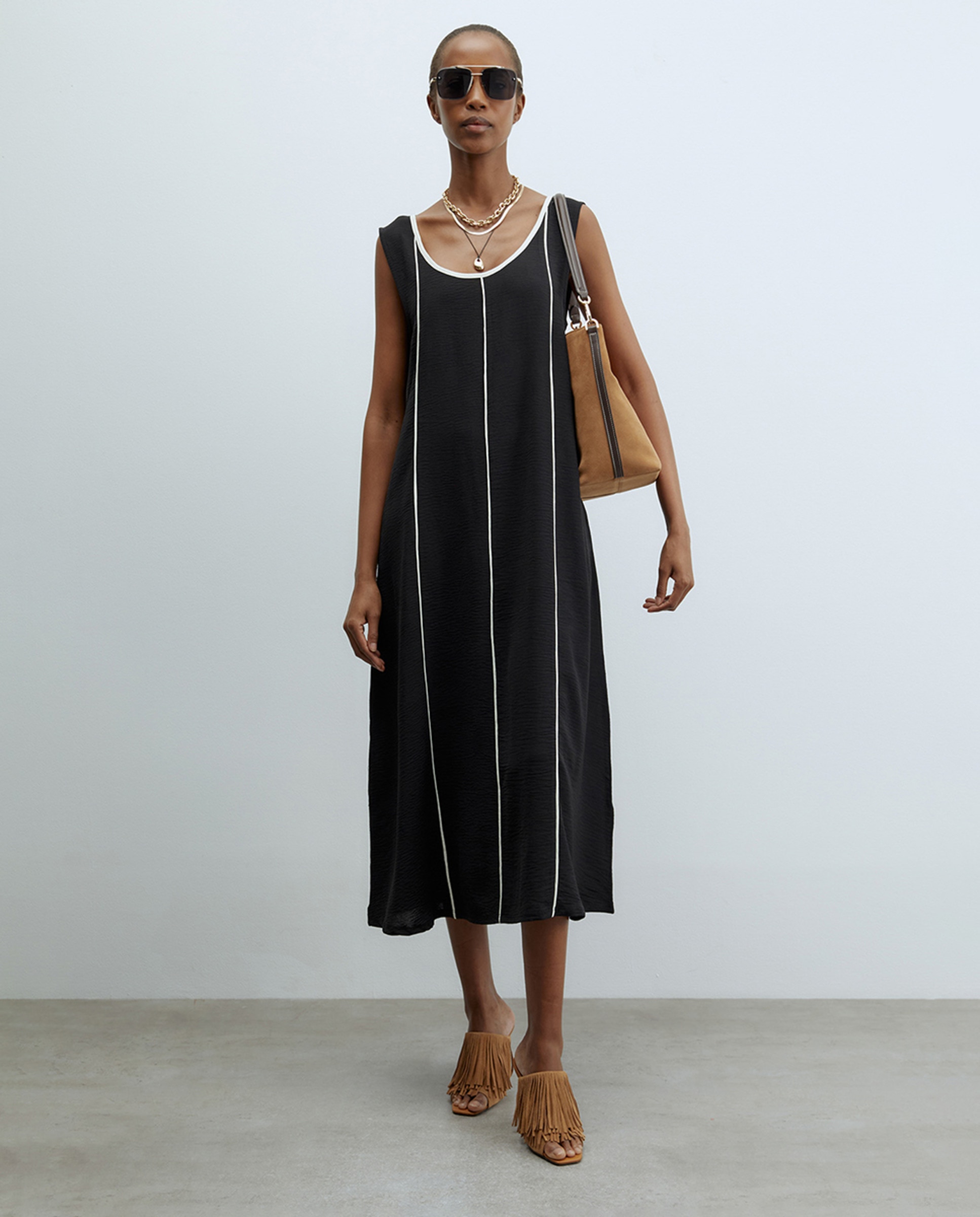 Vestido com Contraste Preto-1