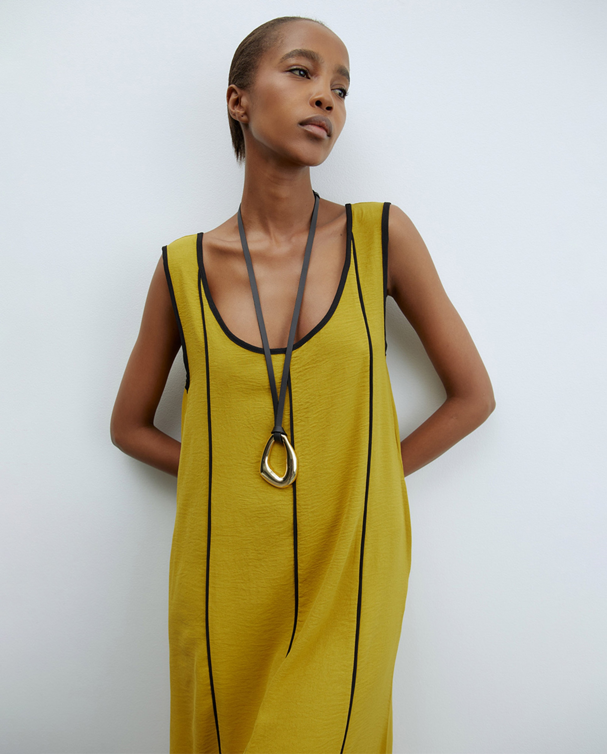 Vestido com Contraste Verde Azeitona-2
