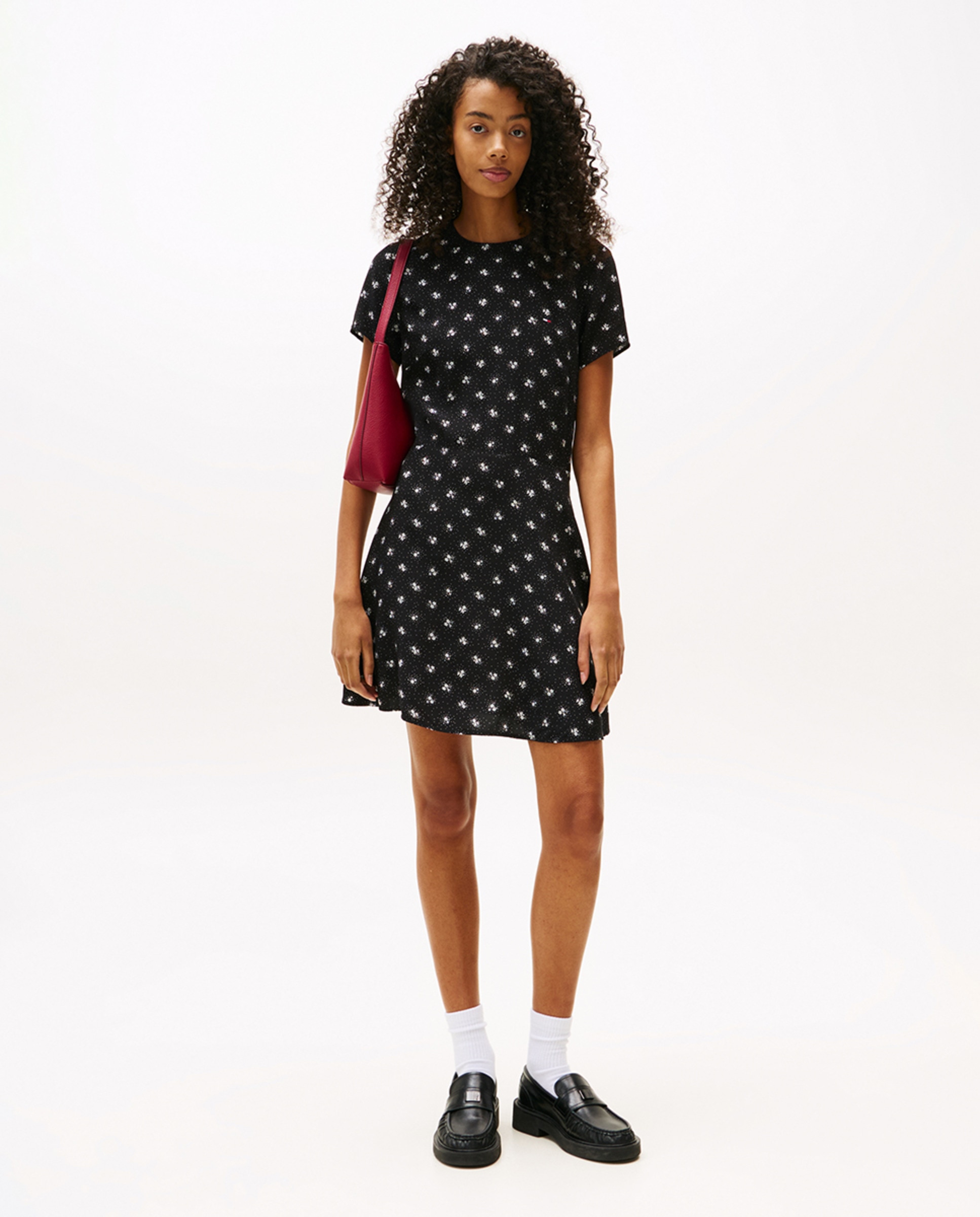 Vestido Mini com Estampado Floral Preto-1