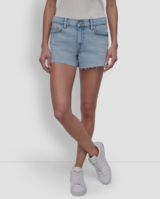 Imagen 0 de Vaqueros cortos de mujer de talle medio.