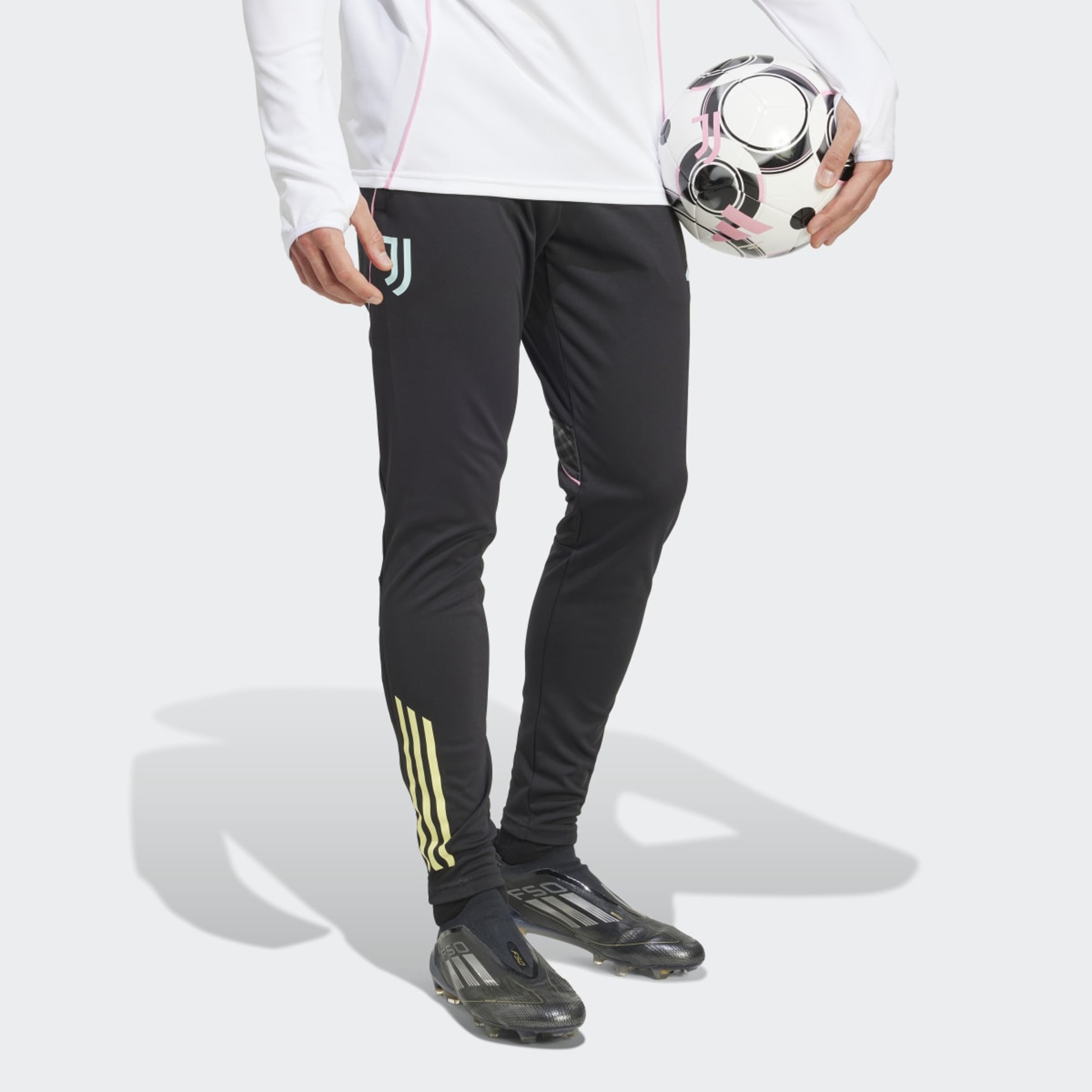 Calças de Homem Juventus FC 2025-2026 Tiro 25 Competition Preto-1
