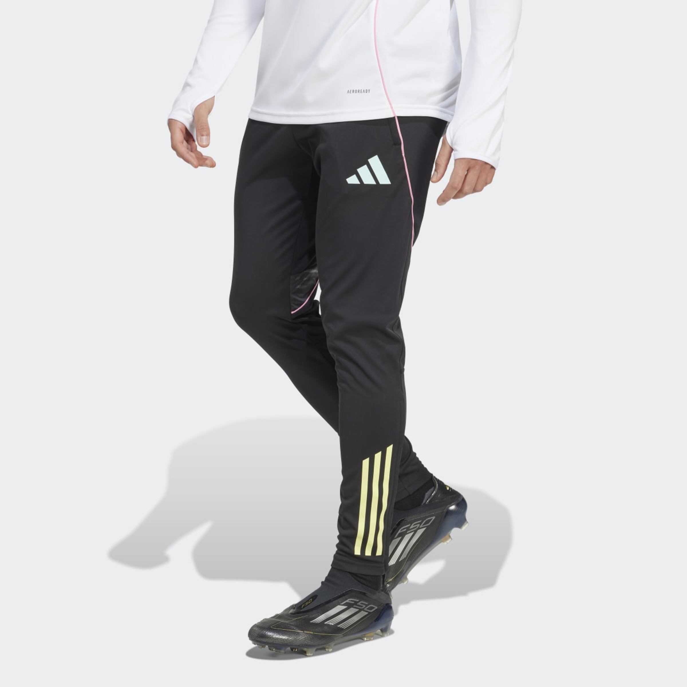 Calças de Homem Juventus FC 2025-2026 Tiro 25 Competition Preto-6