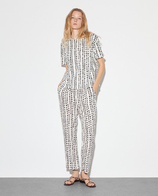 Imagen 0 de Pantalón pijamero de mujer fluido
