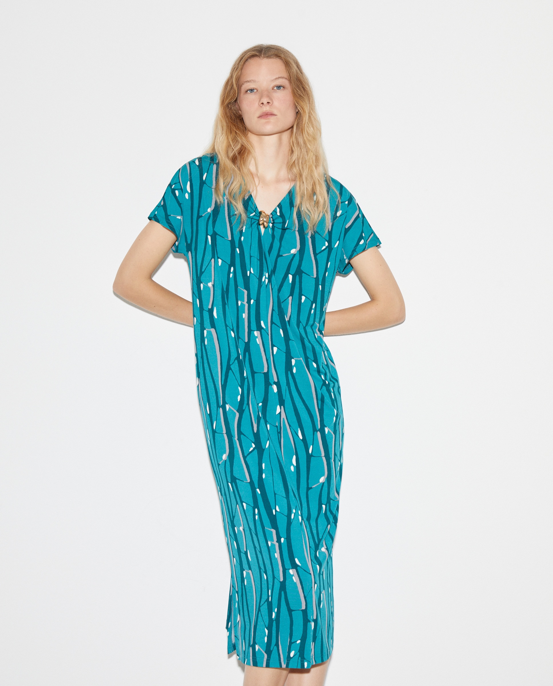 Vestido de Malha com Nó no Peito Verde-4
