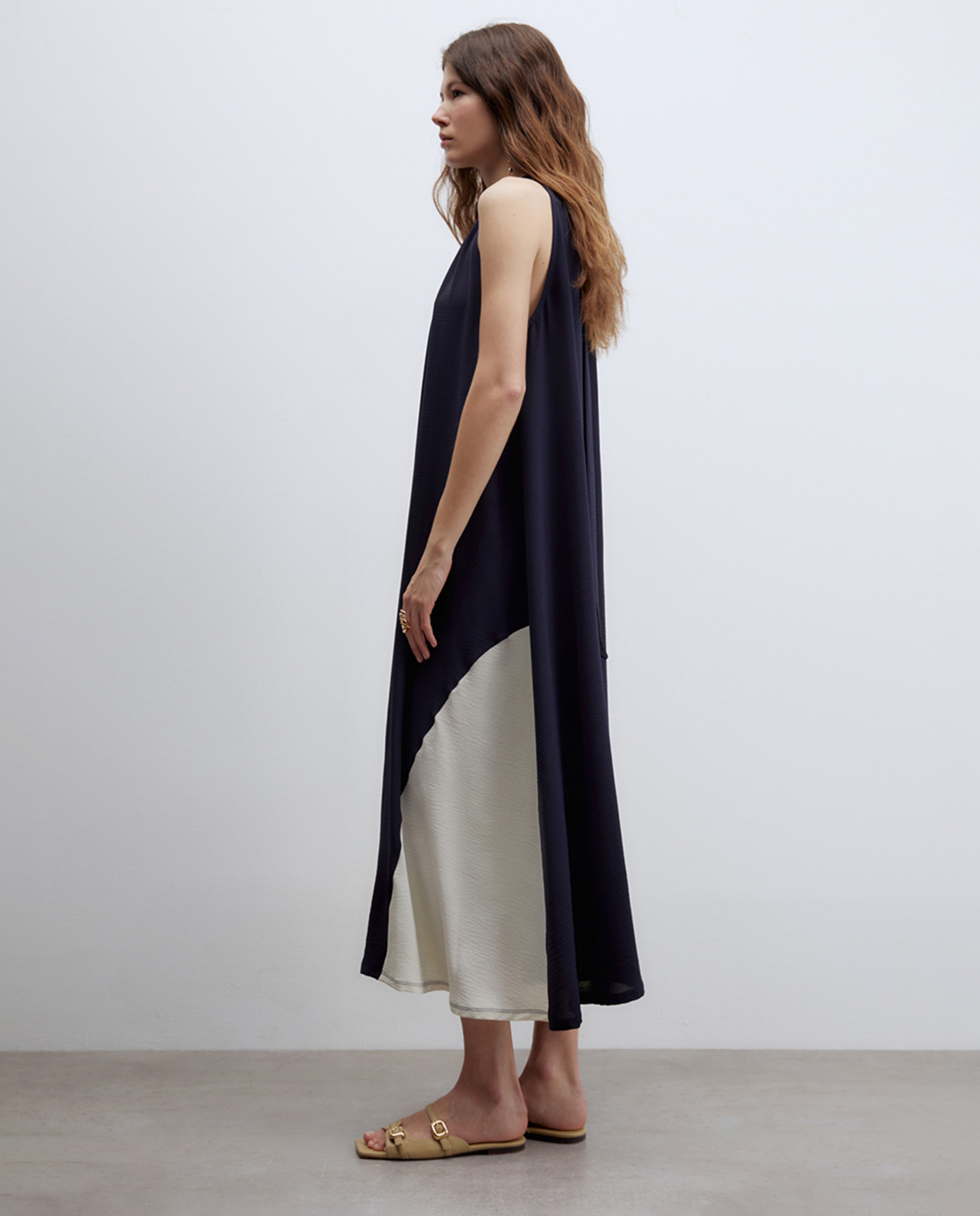Vestido com Color Block Azul-marinho-3