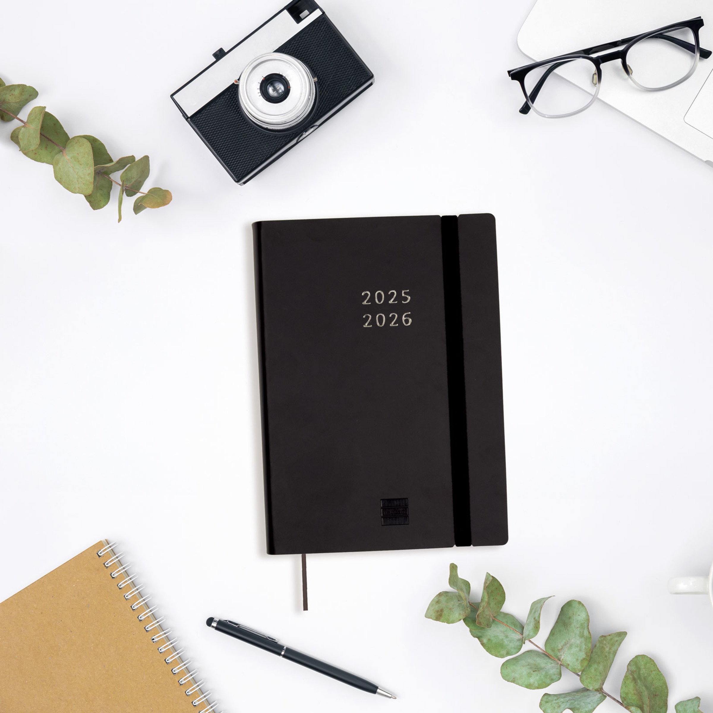 Agenda 18 meses julho 2025-dezembro 2026 Mara Y4-120x170 mm 1 dia página Finocam preto internacional multilingue Preto-3