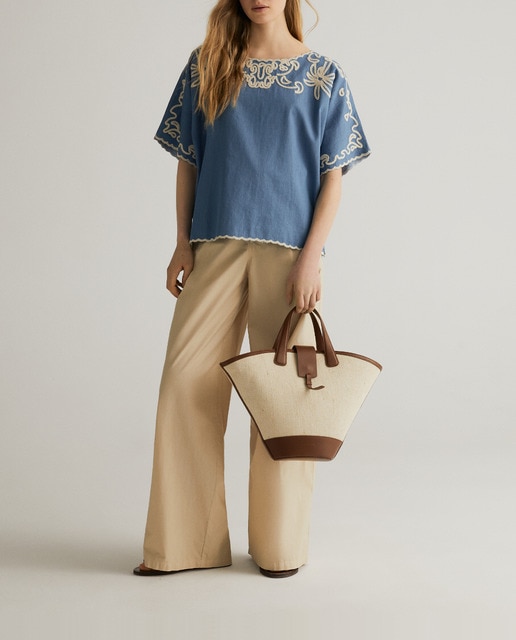 Imagen 0 de Blusa de manga corta con cordón