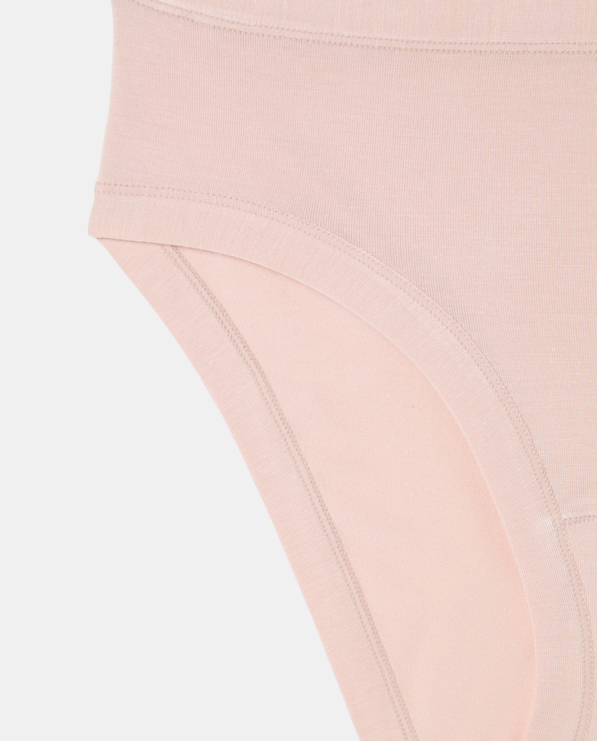 Cueca de Micro Modal Elástica com Tato Suave Bege-2