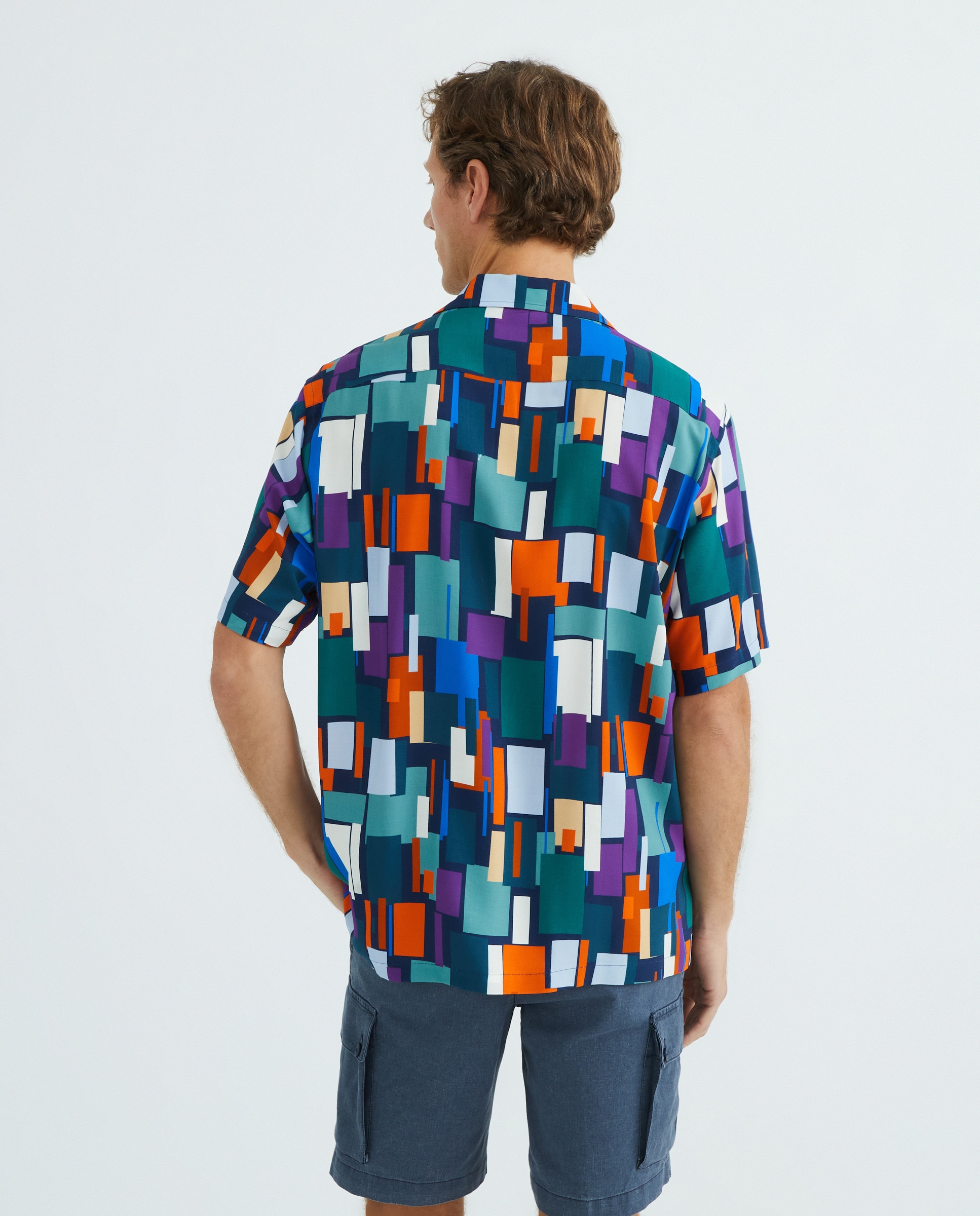 Camisa Havaiana Estampada com Manga Curta Multicolor-3