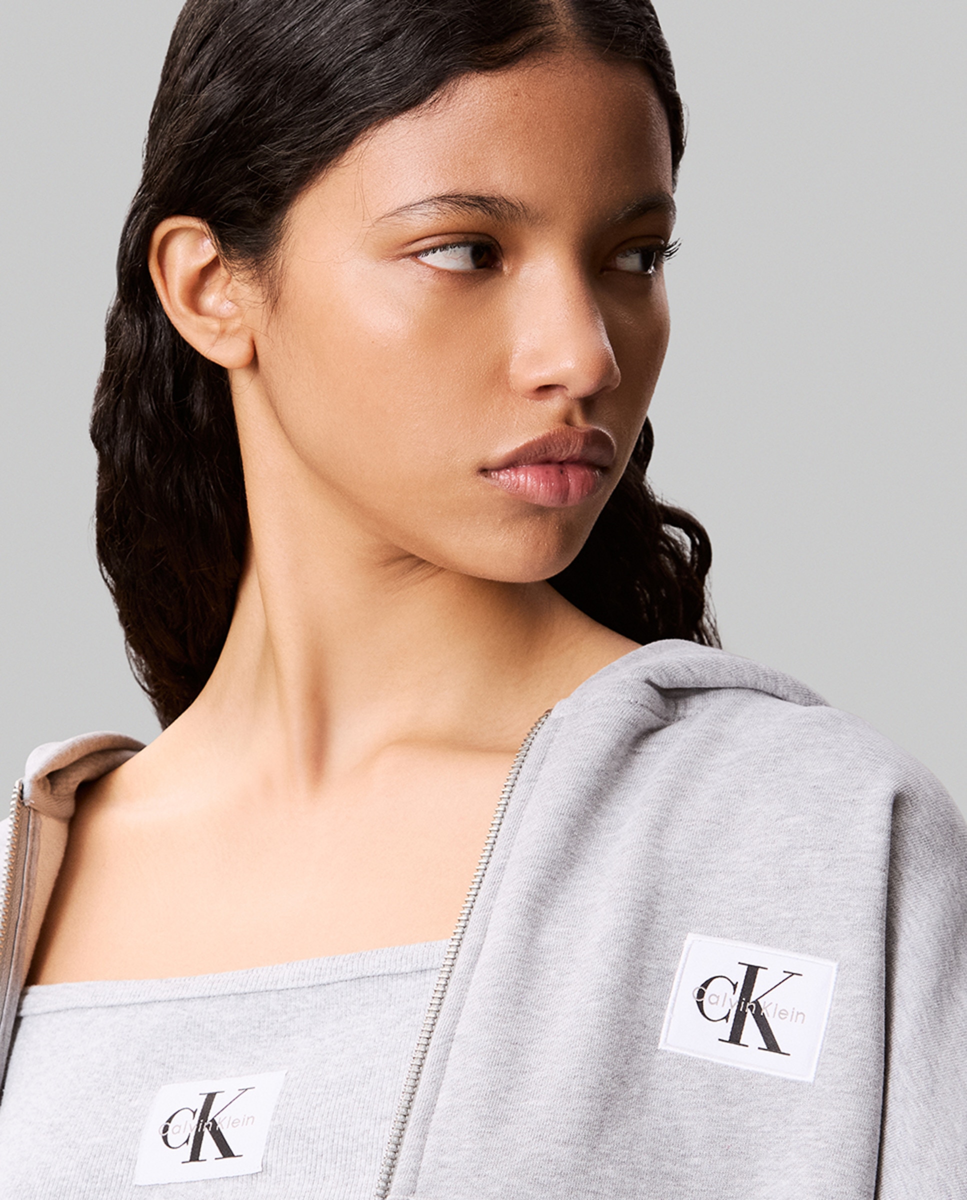 Sweatshirt com Capuz e Fecho de Correr Cinzento-4
