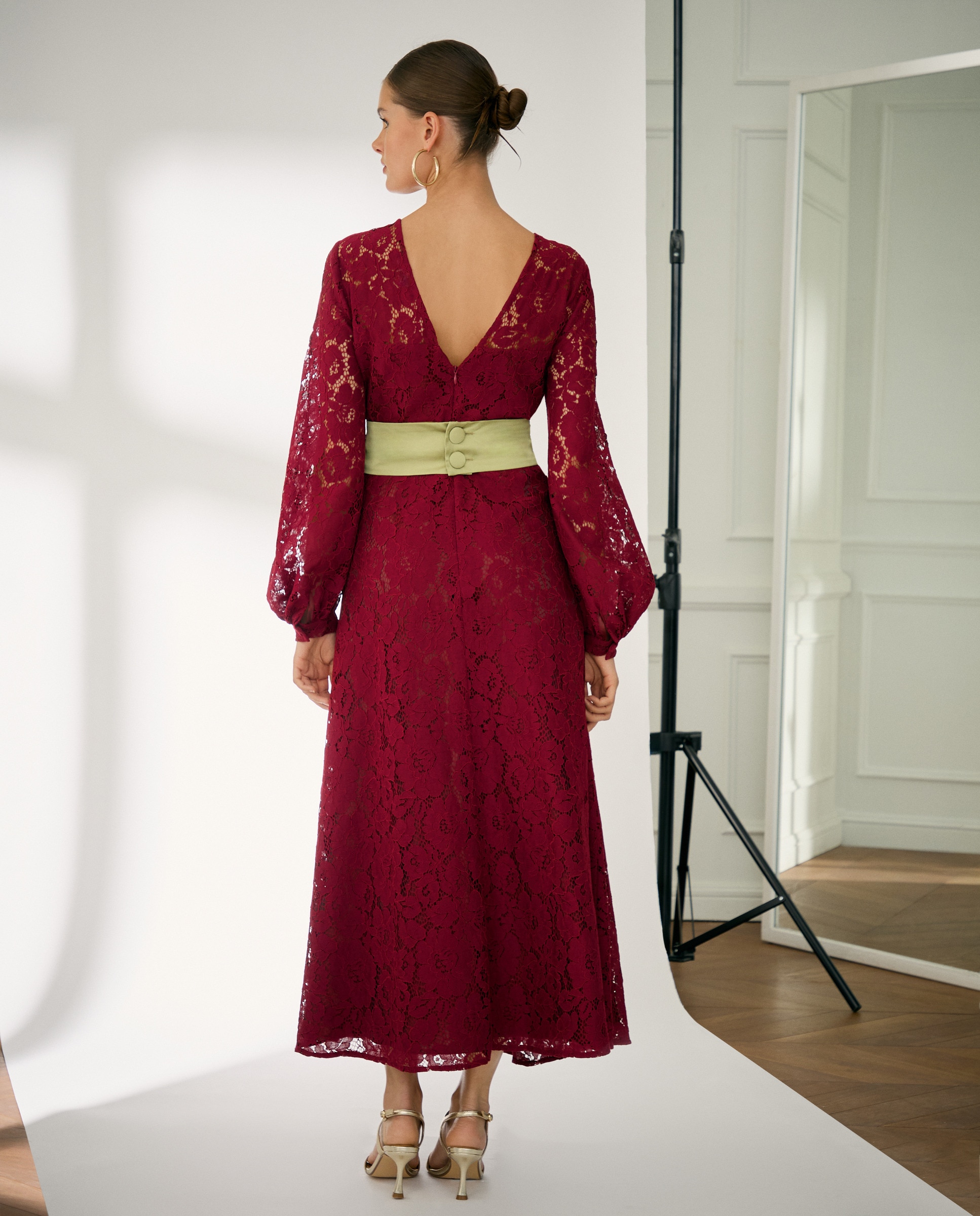 Vestido midi de renda Bordeaux-3