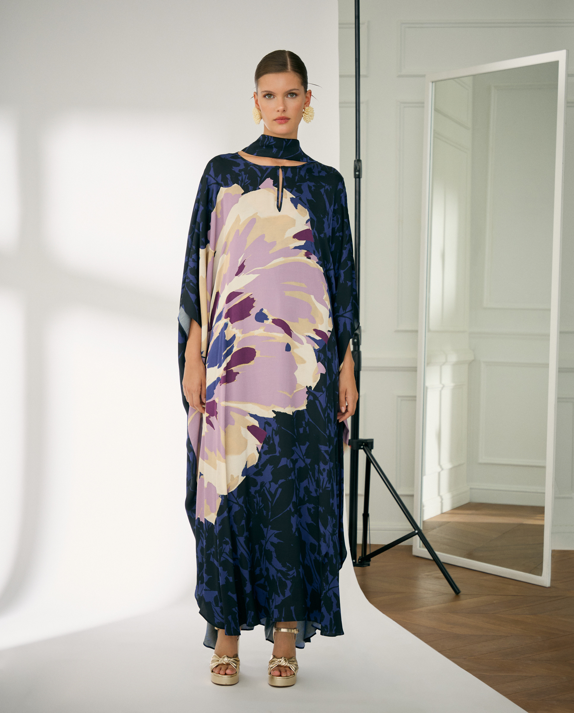 Vestido Curto com Jacquard Azul-2
