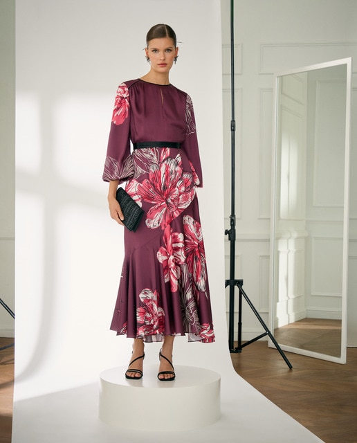 Imagem 0 de Vestido Camiseiro com Saia com Estampado Floral