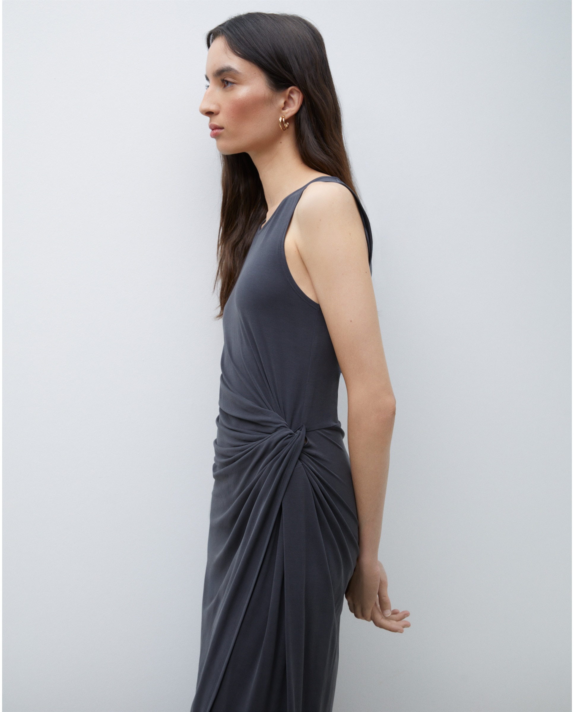 Vestido Midi sem Mangas com Decote Halter 830 Antracite-1