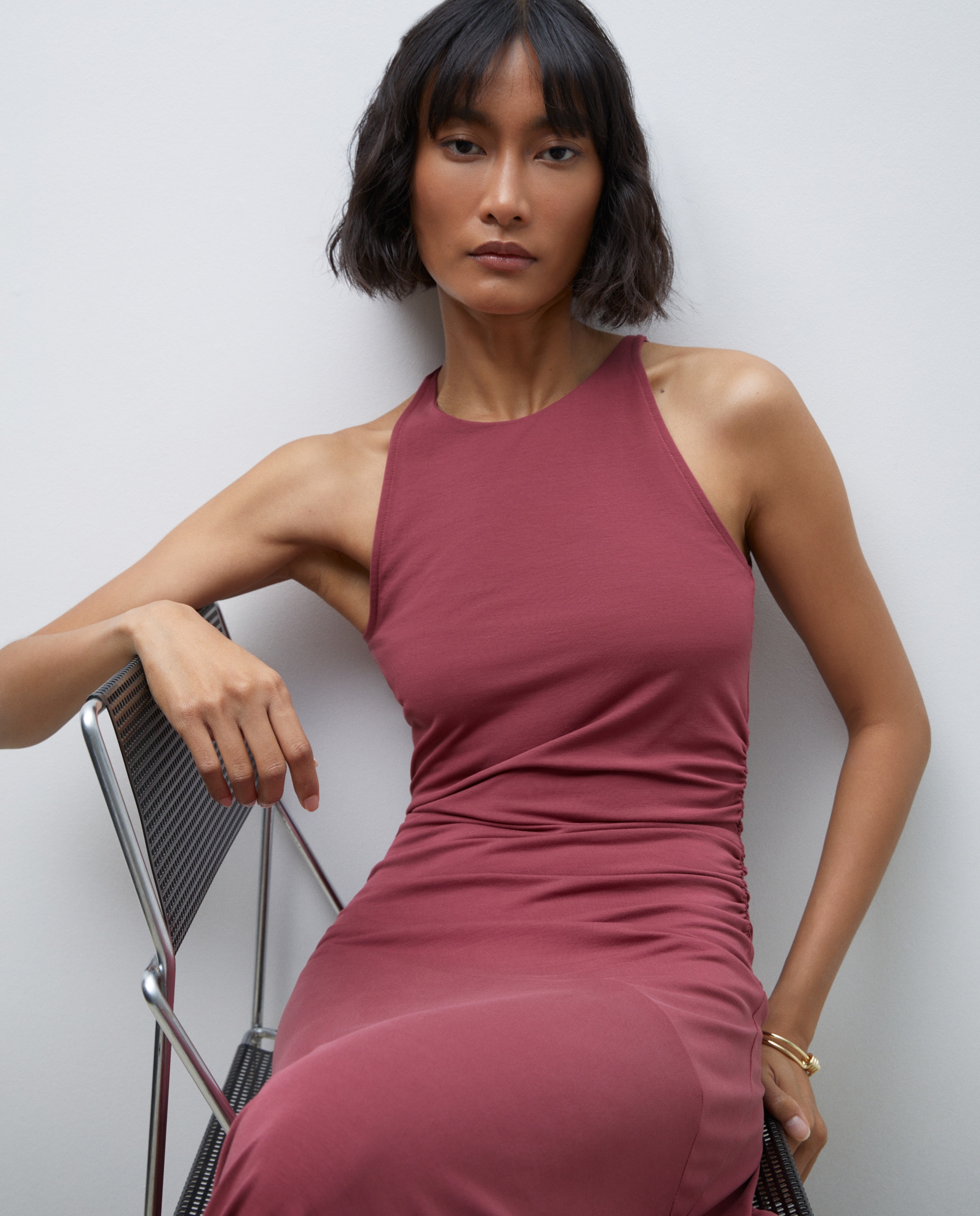 Vestido Comprido sem Mangas com Decote Halter Drapeado Bordeaux-1