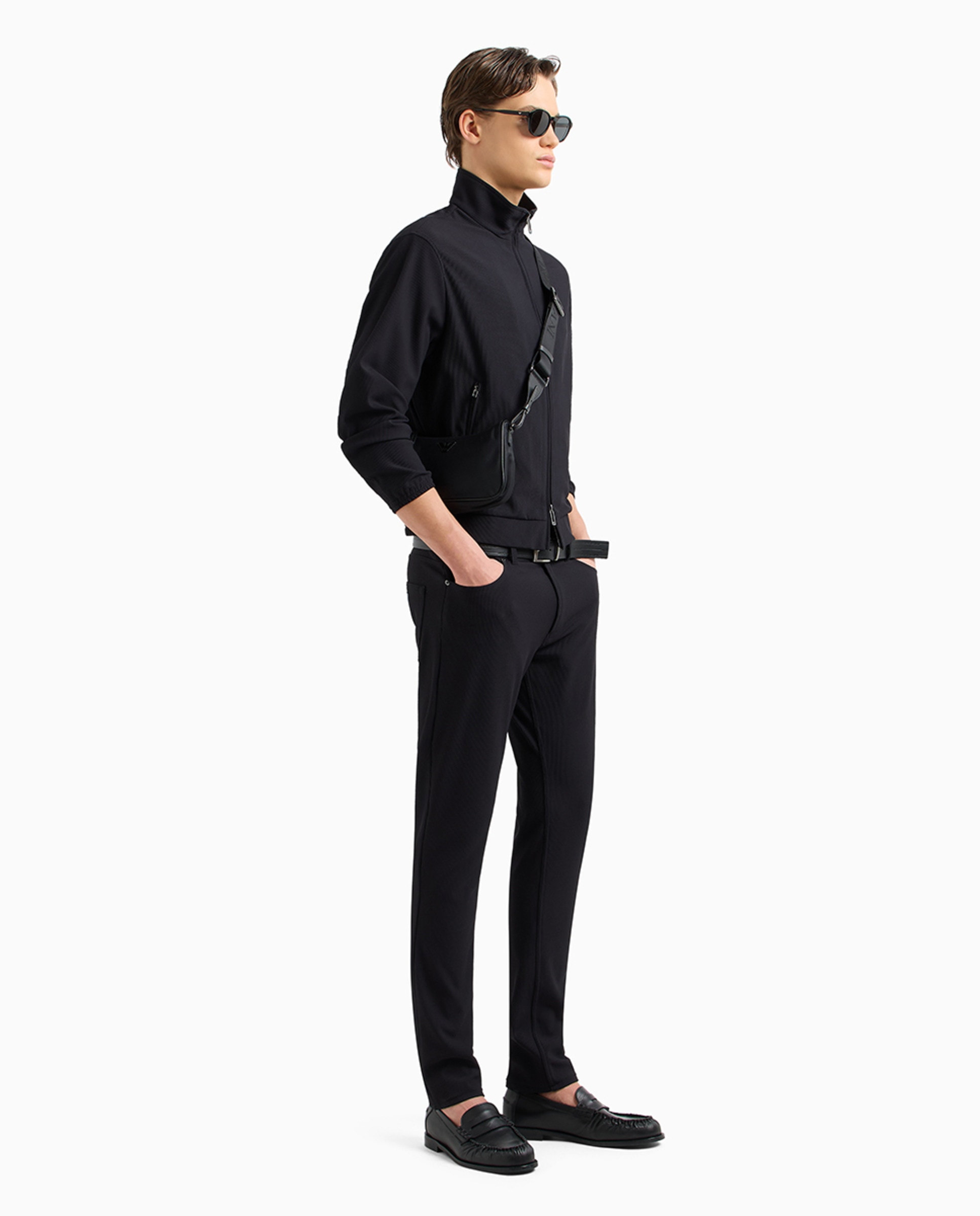 Calças de 5 Bolsos Regular Fit em Tecido de Malha Elástica Preto-1