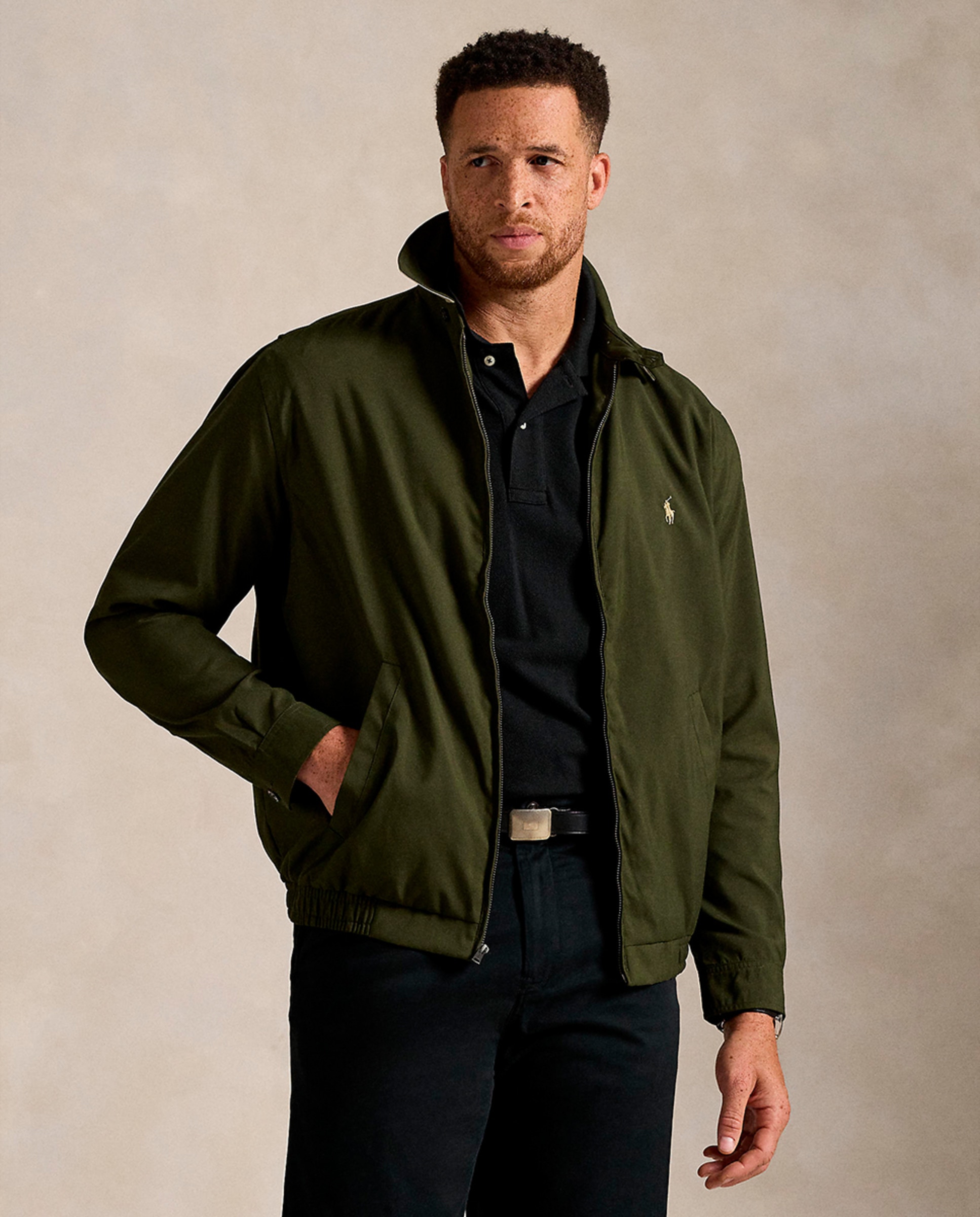 Chaqueta de hombre ligera repelente al agua tallas grandes · Polo