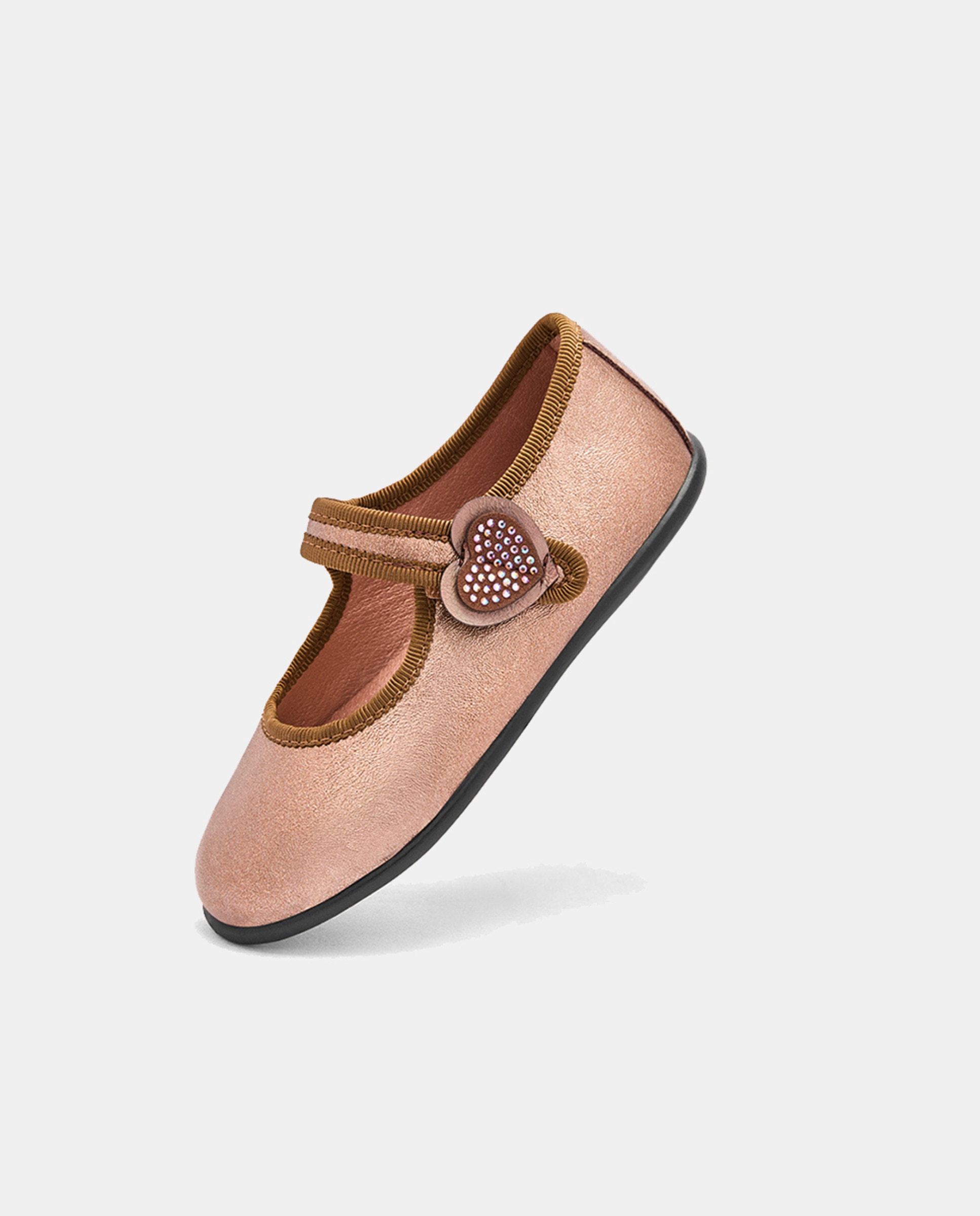 Sapatos de Presilha Metalizados com Coração de Strass Castanho-2