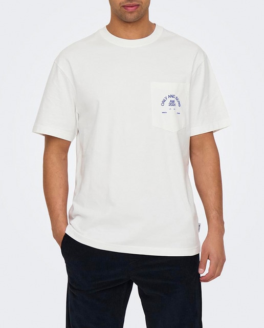 Imagen 0 de Camiseta de hombre con bolsillo frontal y print trasero