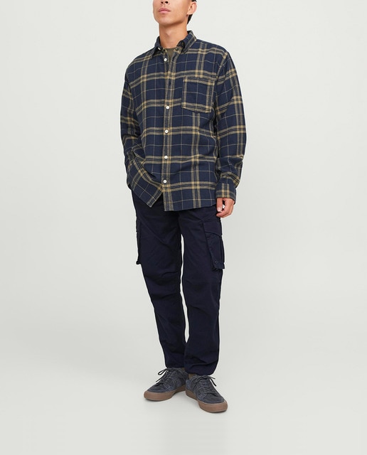 Imagen 0 de Pantalón cargo de hombre