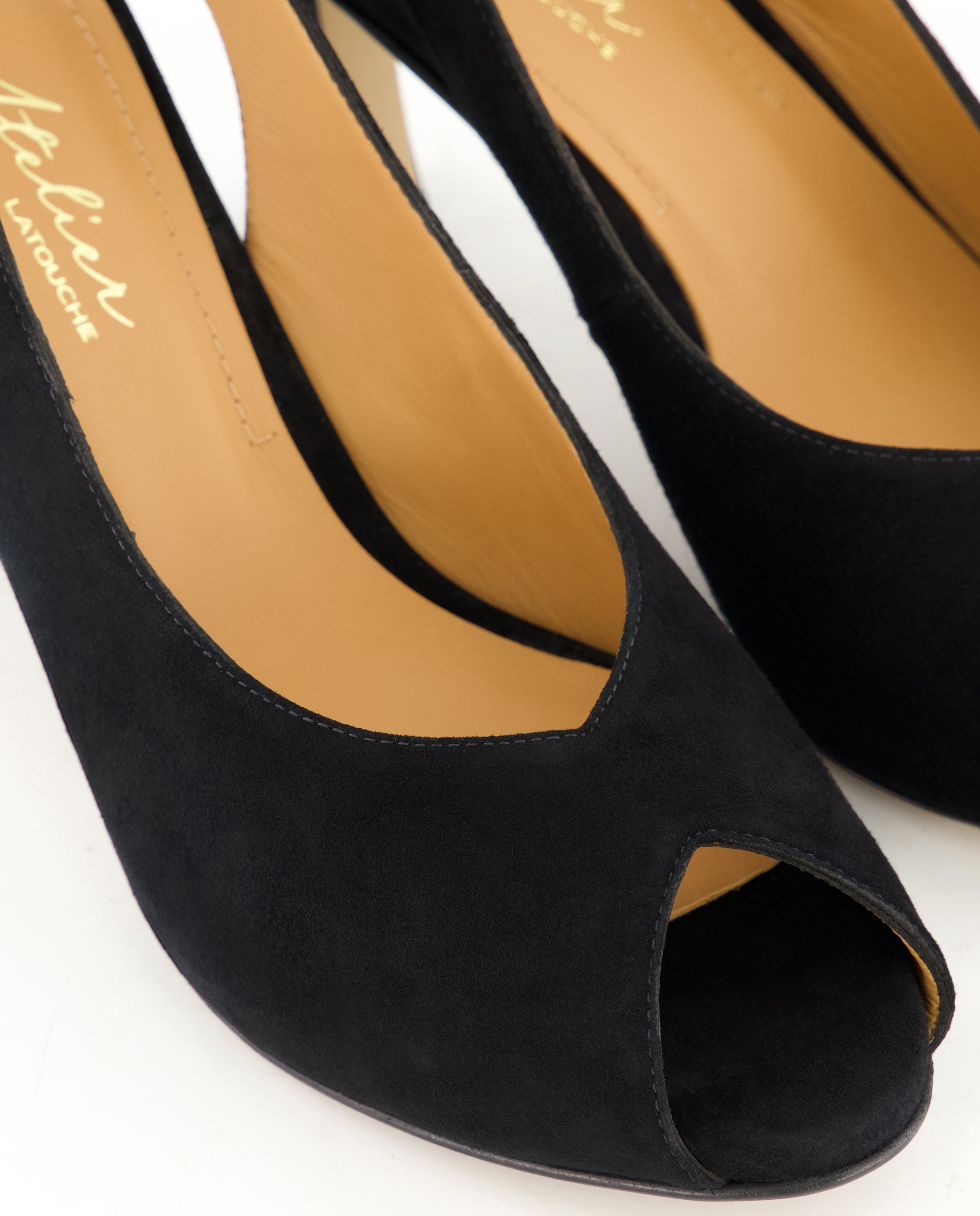 Sapatos Peep Toe com Salto Preto-5