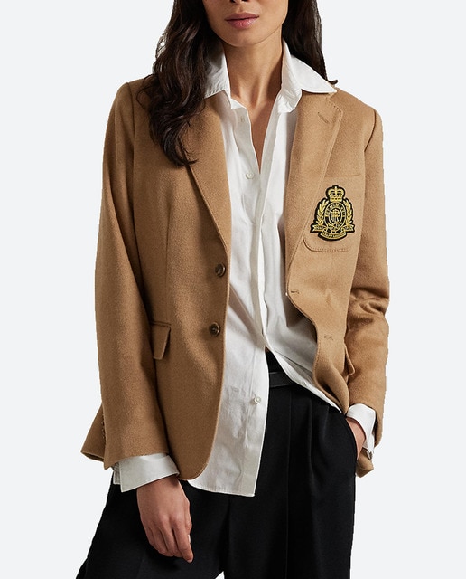 Imagen 0 de Blazer de mujer con dos botones y parche en el pecho