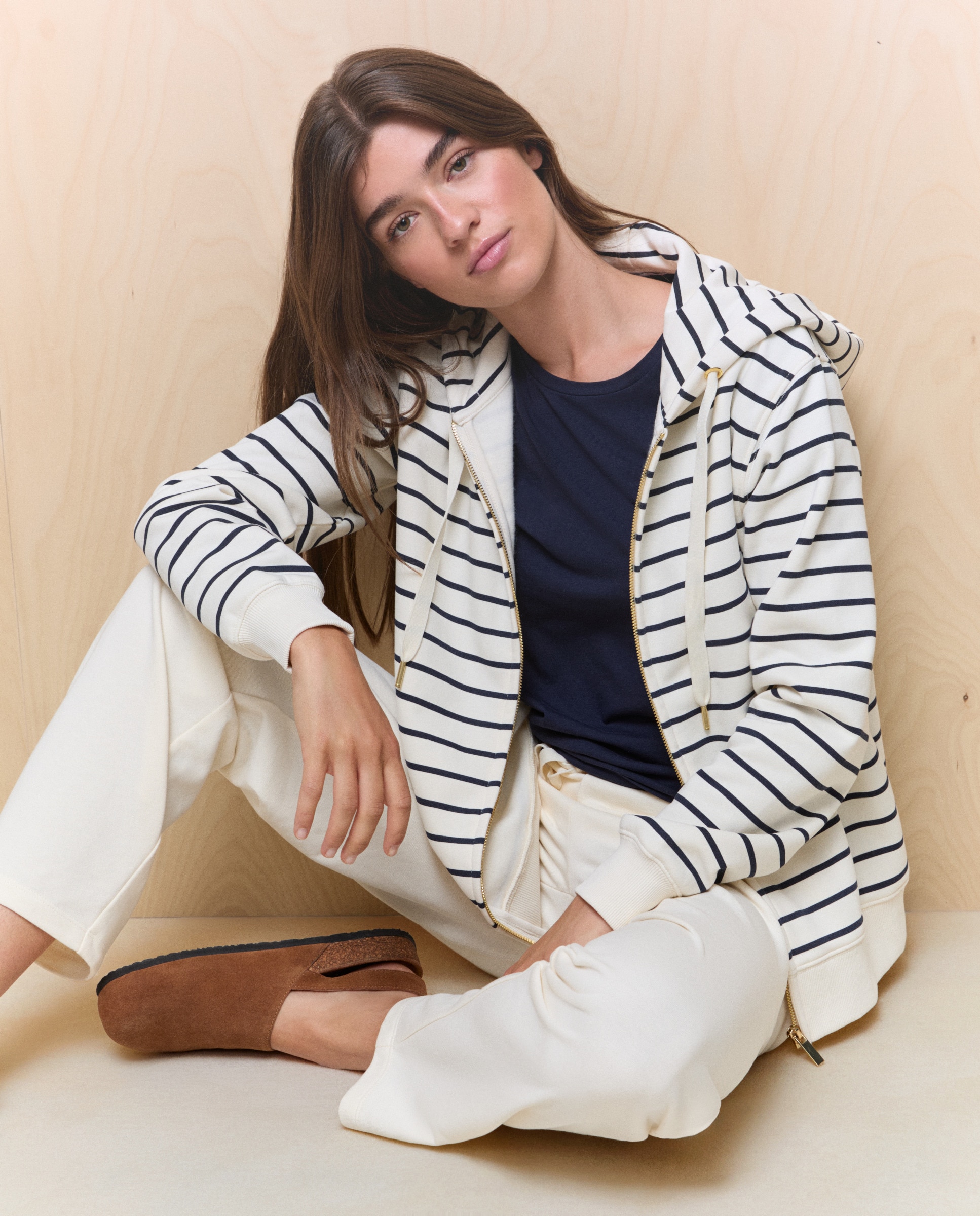 Sweatshirt de mulher com fecho de correr e capuz Branco-1