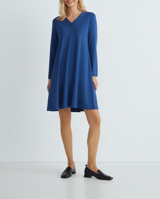 Imagen 0 de Vestido de manga larga y escote pico