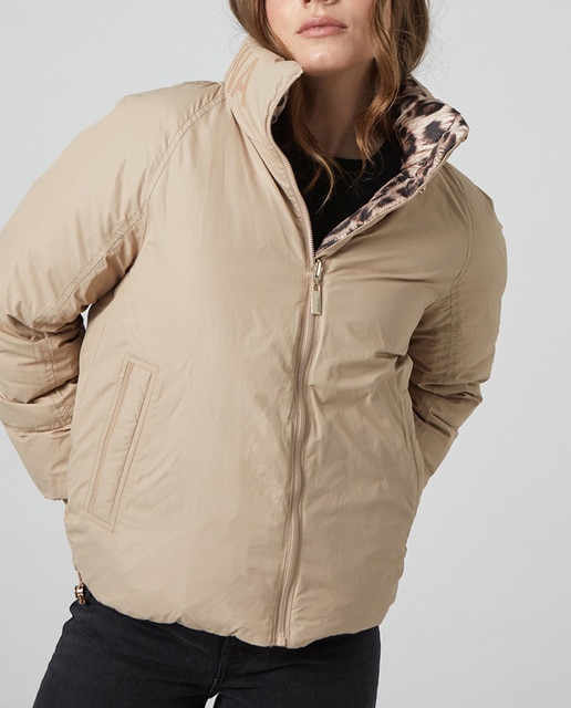 Imagen 0 de bomber print animal corta reversible logo de mujer