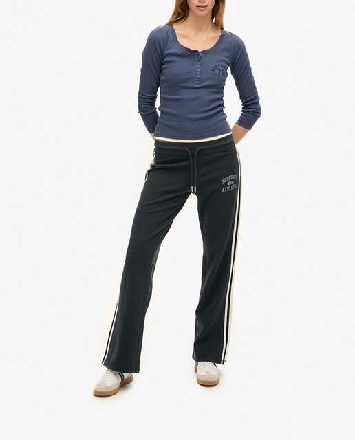 Imagen 0 de Joggers acampanados a rayas Athletic Essentials