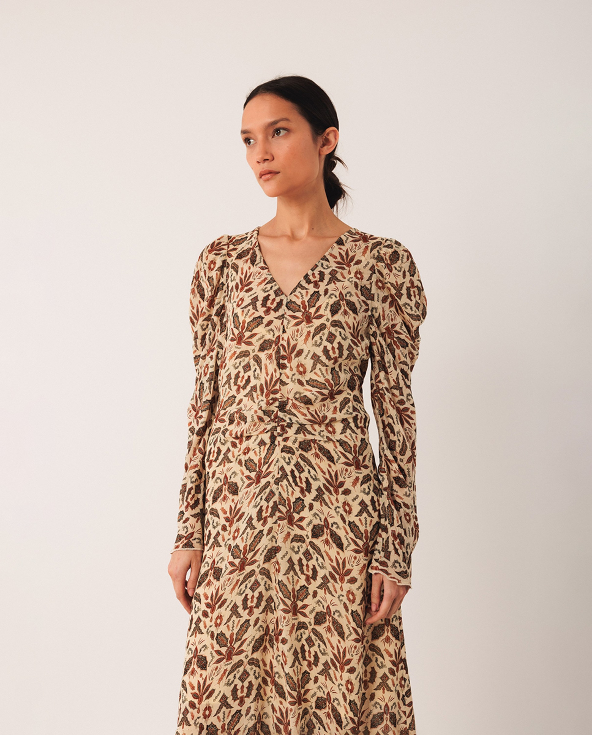 Vestido Midi com Manga Comprida e Decote em Bico Natural-2