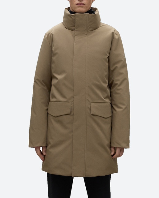 Imagen 0 de Chaquetón de hombre técnico con bolsillo de cartera