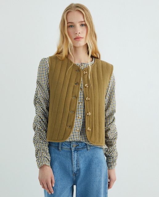Imagen 0 de Chaleco de mujer acolchado con lazada lateral