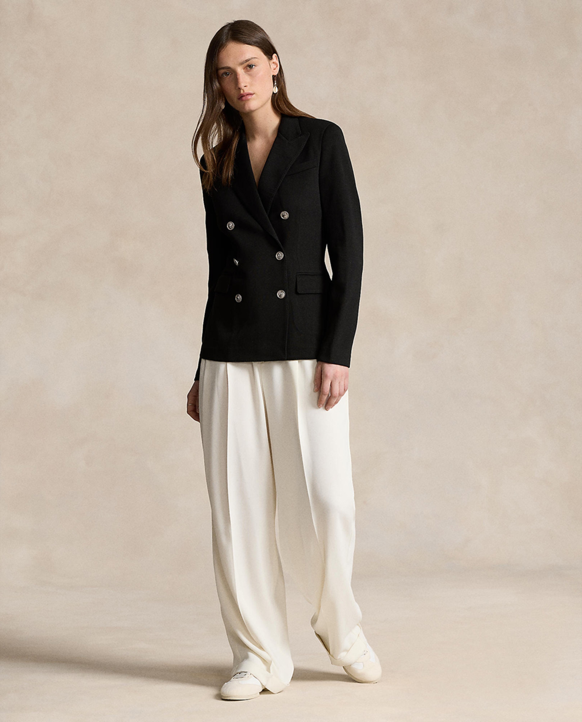 Blazer com Bolsos e Botões Preto-7