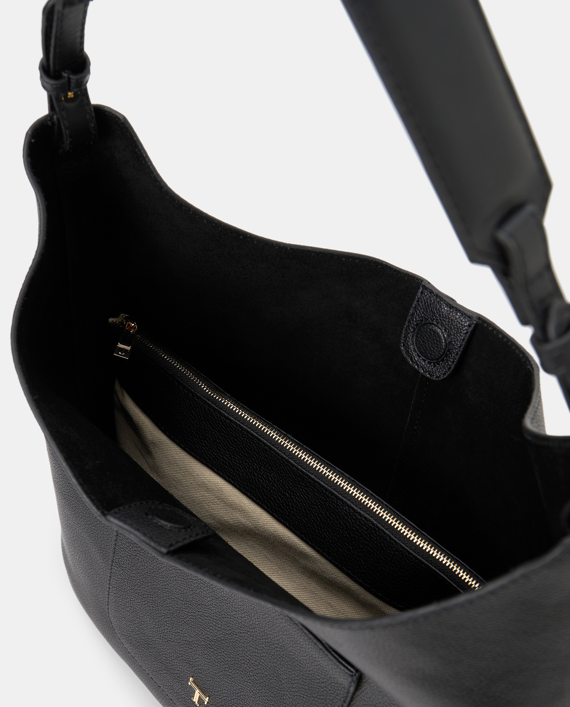 Mala de Ombro com Bolso à Frente Preto-3