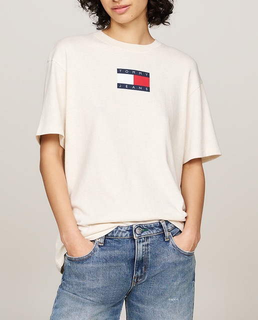Imagen 0 de Camiseta de mujer fit relaxed cuello redondo